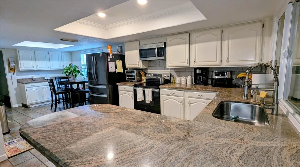 7307 La Granada Drive Houston, TX 77083