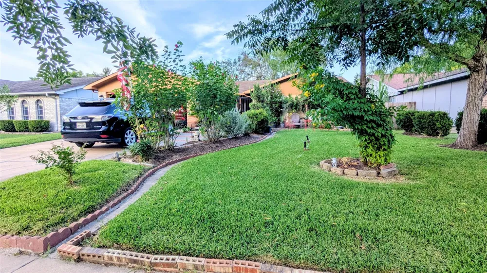 7307 La Granada Drive Houston, TX 77083