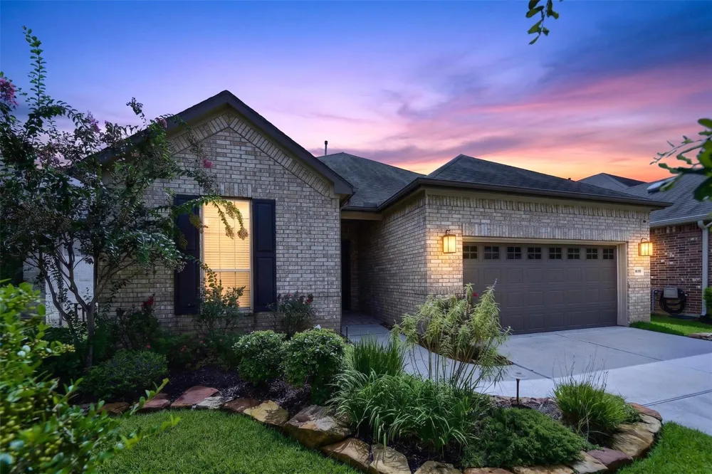 392 Connemara Drive Spring, TX 77382