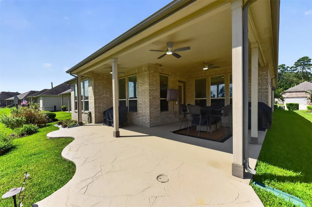 392 Connemara Drive Spring, TX 77382