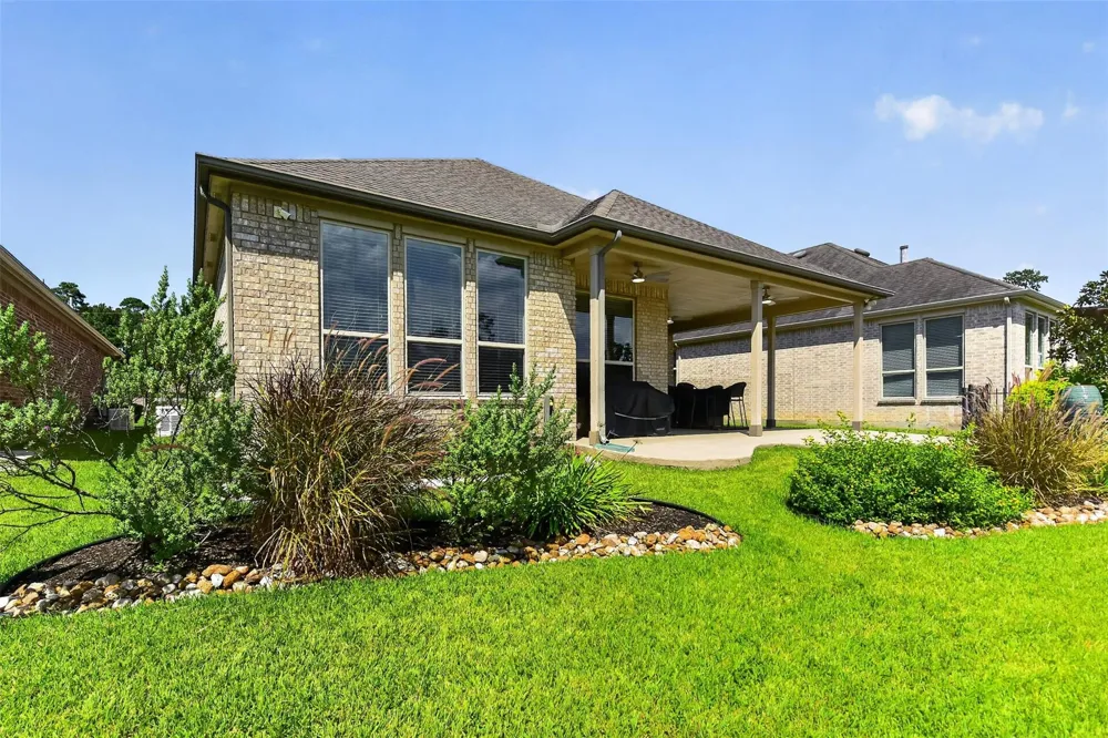 392 Connemara Drive Spring, TX 77382