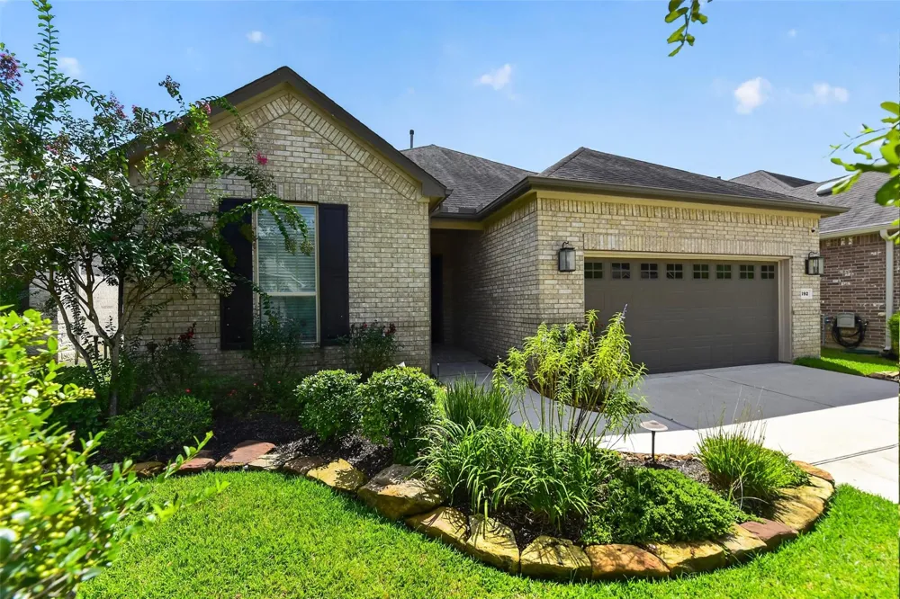 392 Connemara Drive Spring, TX 77382