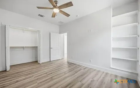 1172 Johnson Rd Canyon Lake, TX 78133