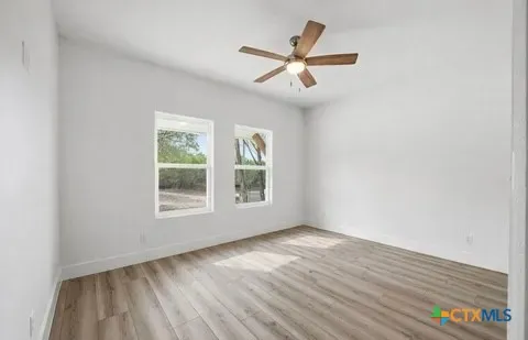 1172 Johnson Rd Canyon Lake, TX 78133