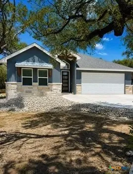 1172 Johnson Rd Canyon Lake, TX 78133
