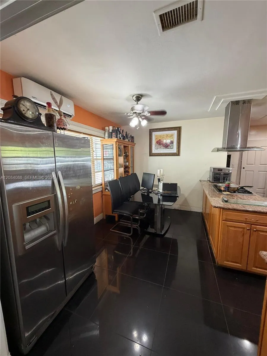 16111 SW 98th Ave Miami, FL 33157