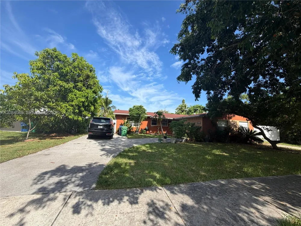 16111 SW 98th Ave Miami, FL 33157