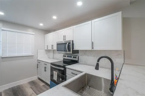 119 ROYAL PARK DRIVE #4H