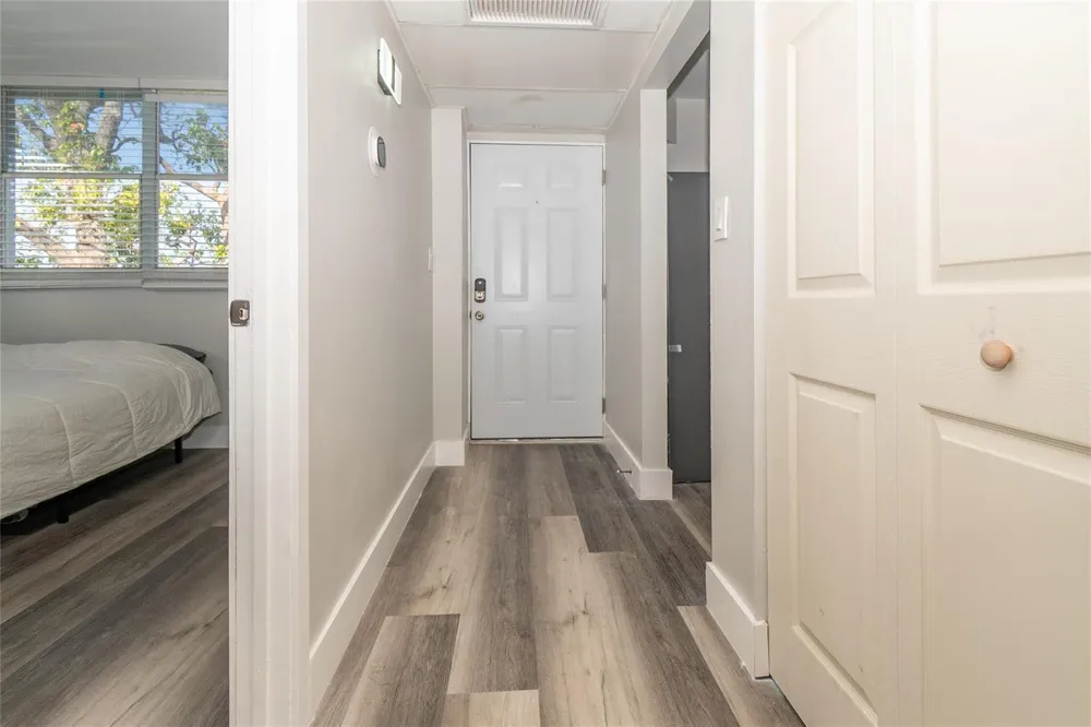 119 ROYAL PARK DRIVE #4H Oakland Park, FL 33309