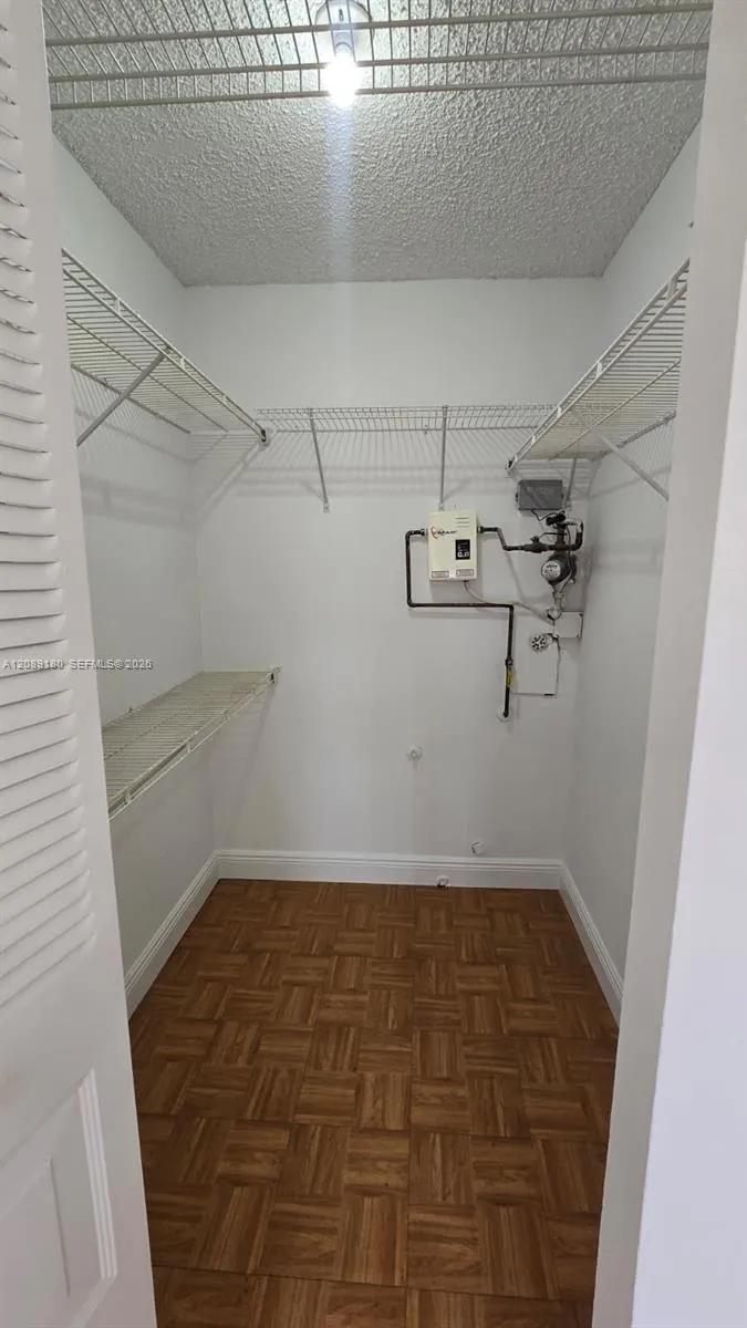 8180 Geneva Ct #419 Doral, FL 33166
