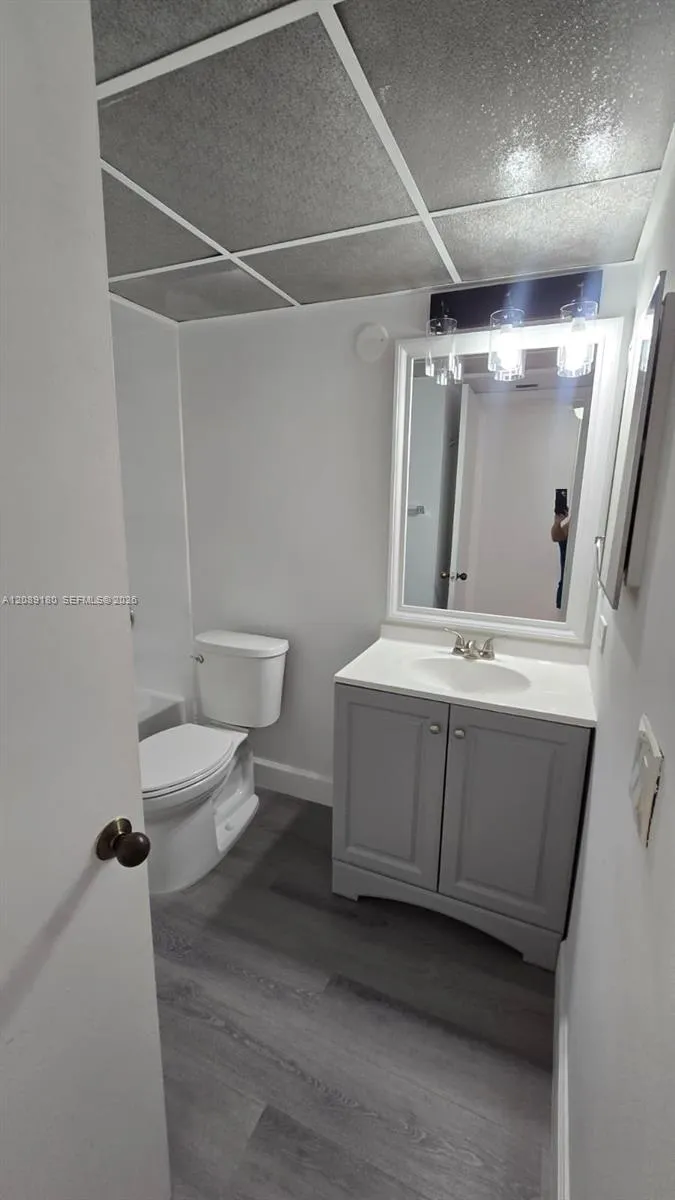 8180 Geneva Ct #419 Doral, FL 33166