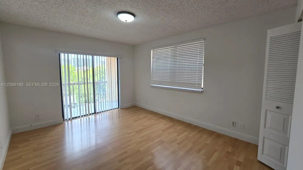 8180 Geneva Ct #419 Doral, FL 33166