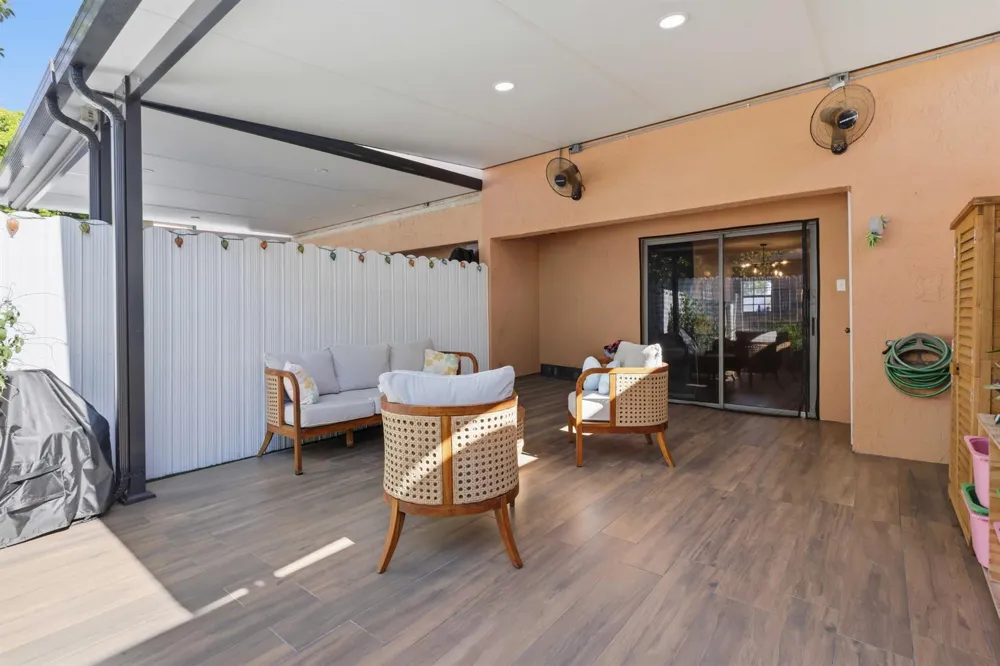 2359 W 74TH STREET #1-102 Hialeah, FL 33016