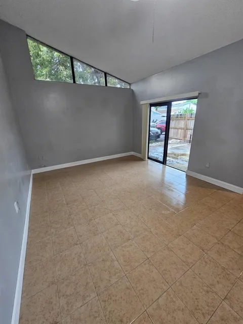4552 NW 185TH STREET