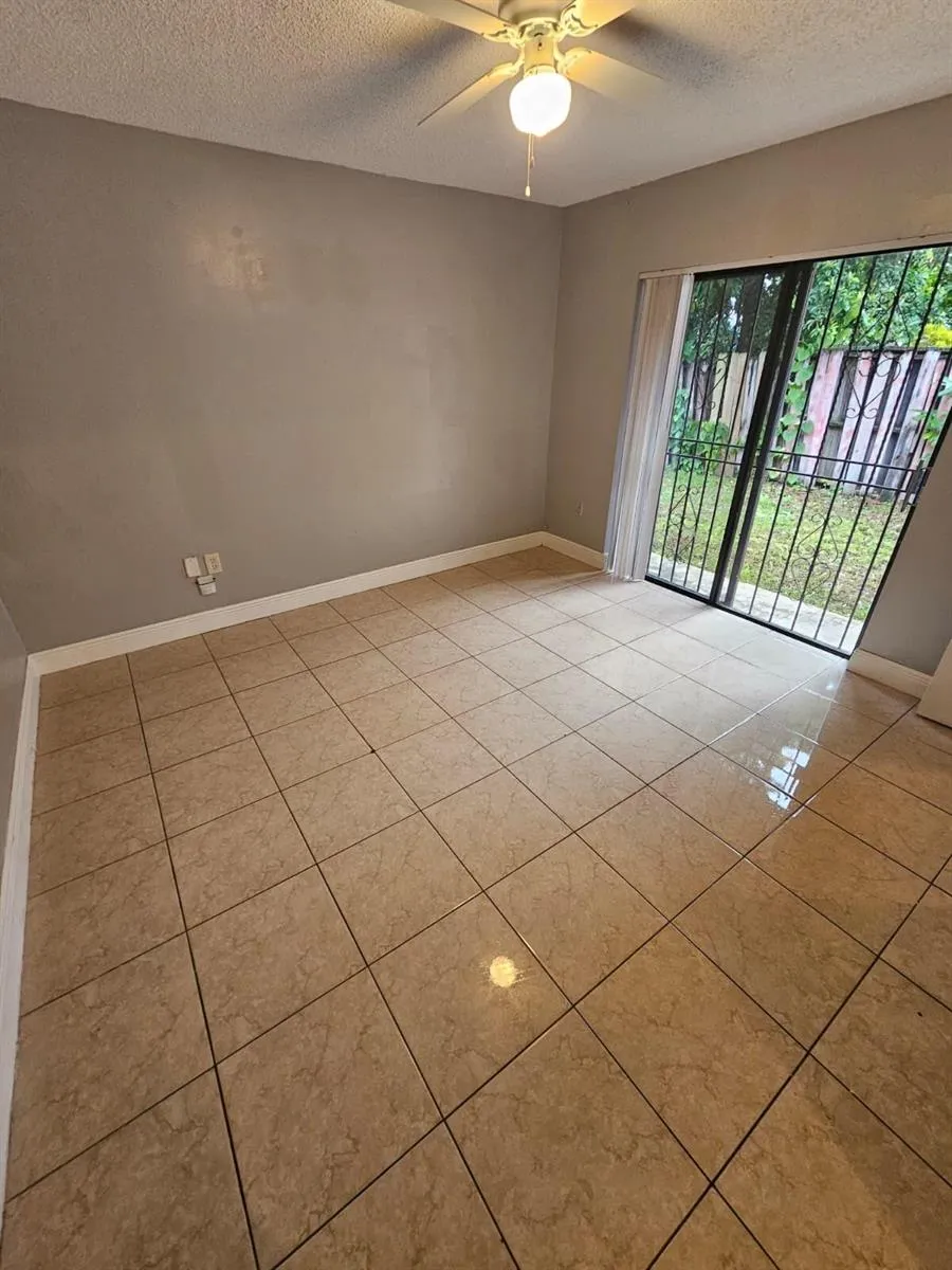4552 NW 185TH STREET Miami Gardens, FL 33055