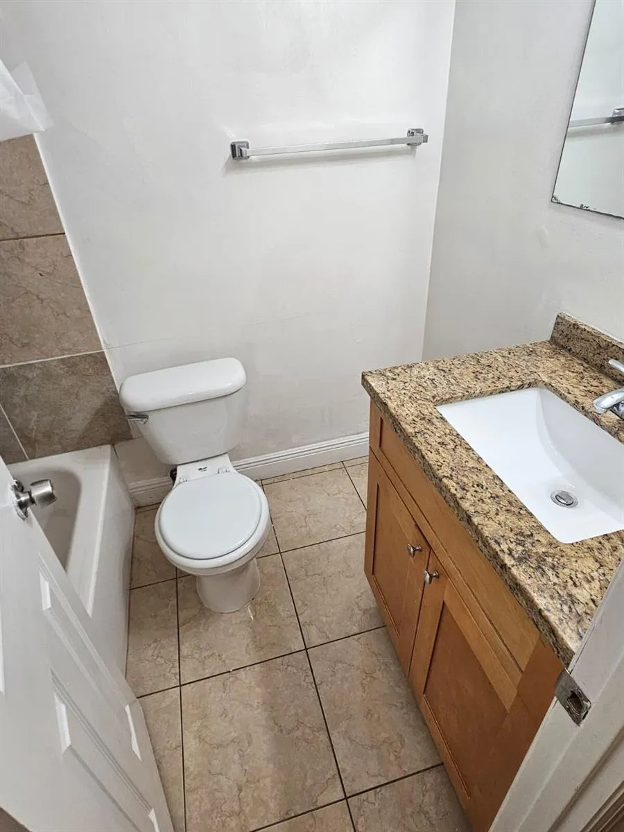 4552 NW 185TH STREET Miami Gardens, FL 33055