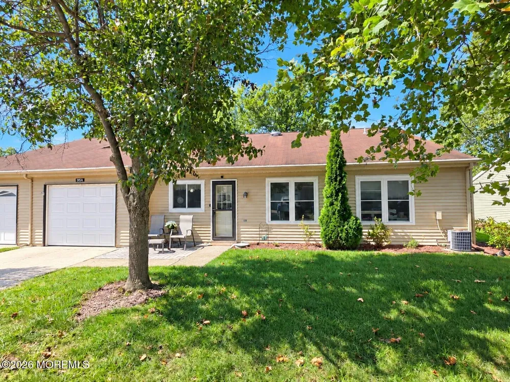 915 Liverpool Circle Manchester, NJ 08759