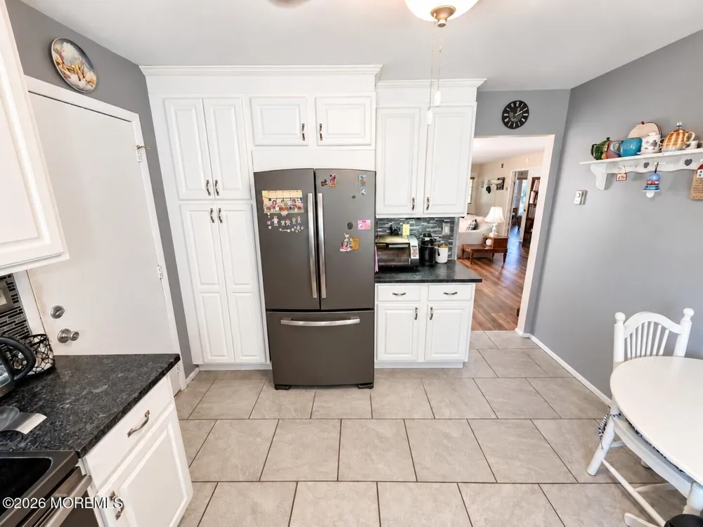 915 Liverpool Circle Manchester, NJ 08759