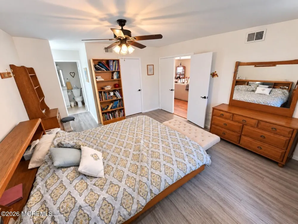 915 Liverpool Circle Manchester, NJ 08759