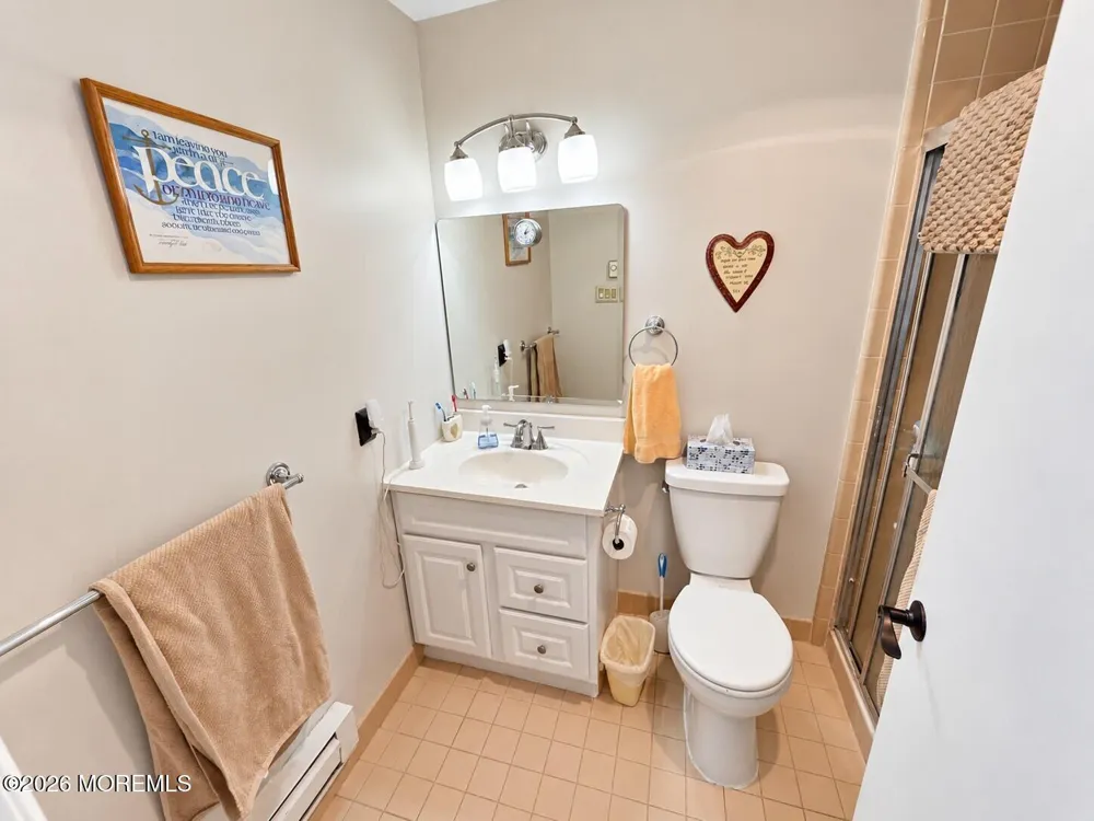 915 Liverpool Circle Manchester, NJ 08759