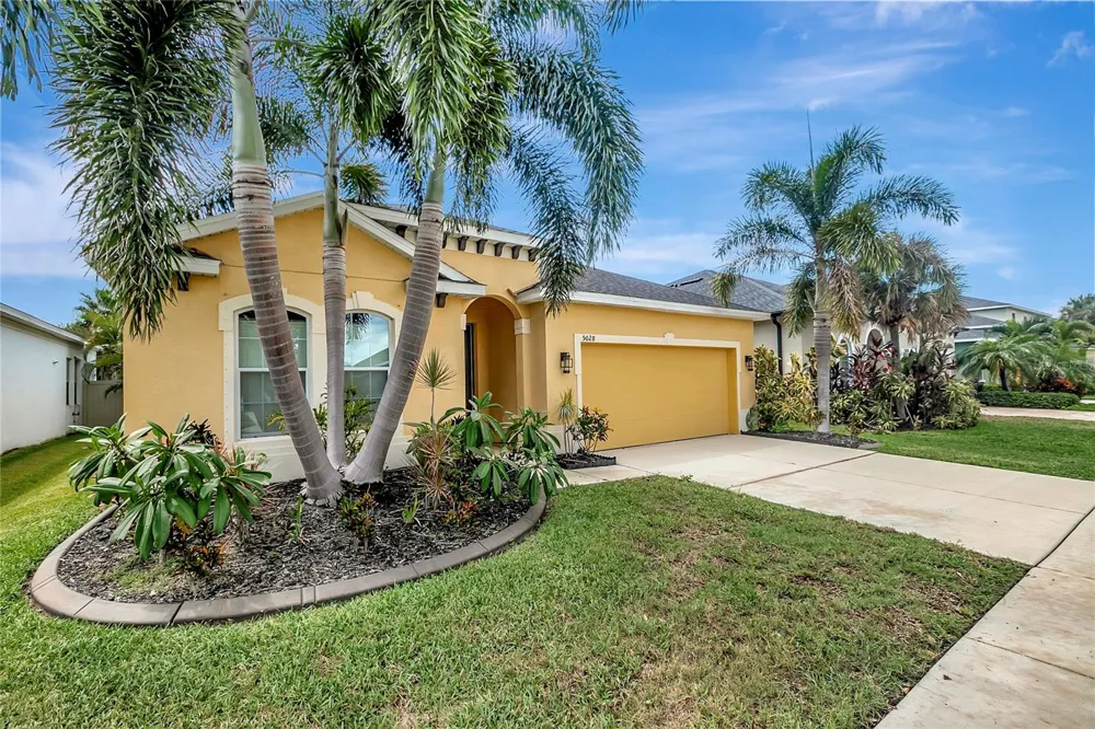 5028 INSHORE LANDING DRIVE Apollo Beach, FL 33572