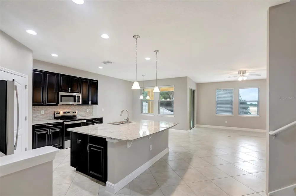 5028 INSHORE LANDING DRIVE Apollo Beach, FL 33572
