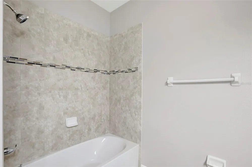 5028 INSHORE LANDING DRIVE Apollo Beach, FL 33572