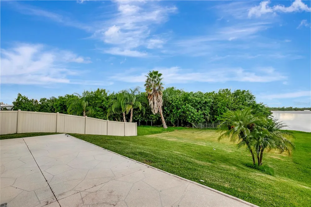 5028 INSHORE LANDING DRIVE Apollo Beach, FL 33572