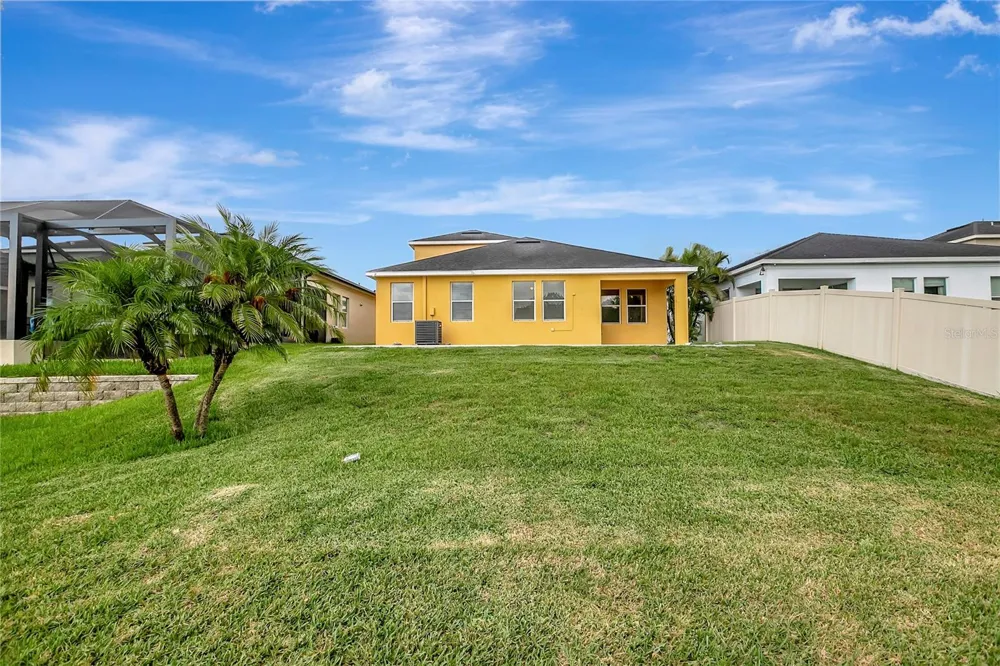 5028 INSHORE LANDING DRIVE Apollo Beach, FL 33572