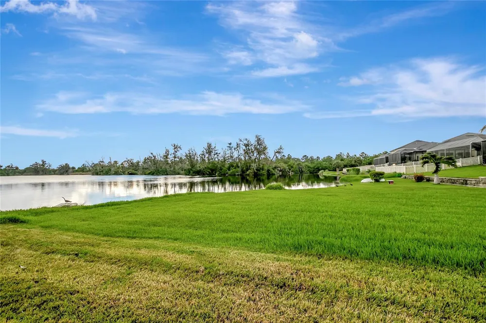 5028 INSHORE LANDING DRIVE Apollo Beach, FL 33572