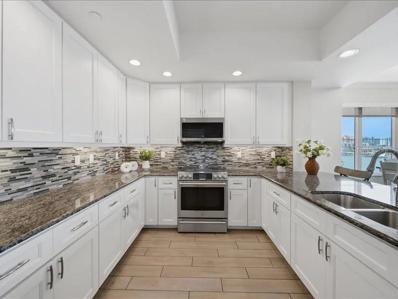 706 BAYWAY BOULEVARD #501 Clearwater, FL 33767