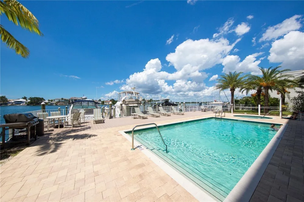 706 BAYWAY BOULEVARD #501 Clearwater, FL 33767