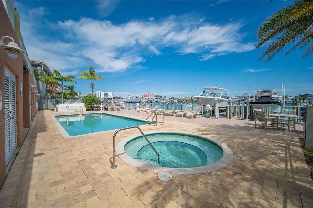 706 BAYWAY BOULEVARD #501 Clearwater, FL 33767