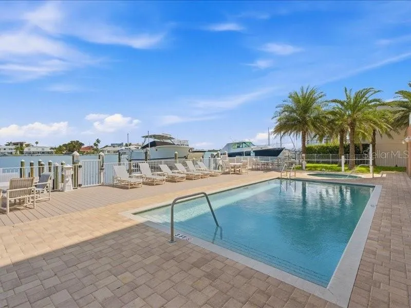 706 BAYWAY BOULEVARD #501 Clearwater, FL 33767