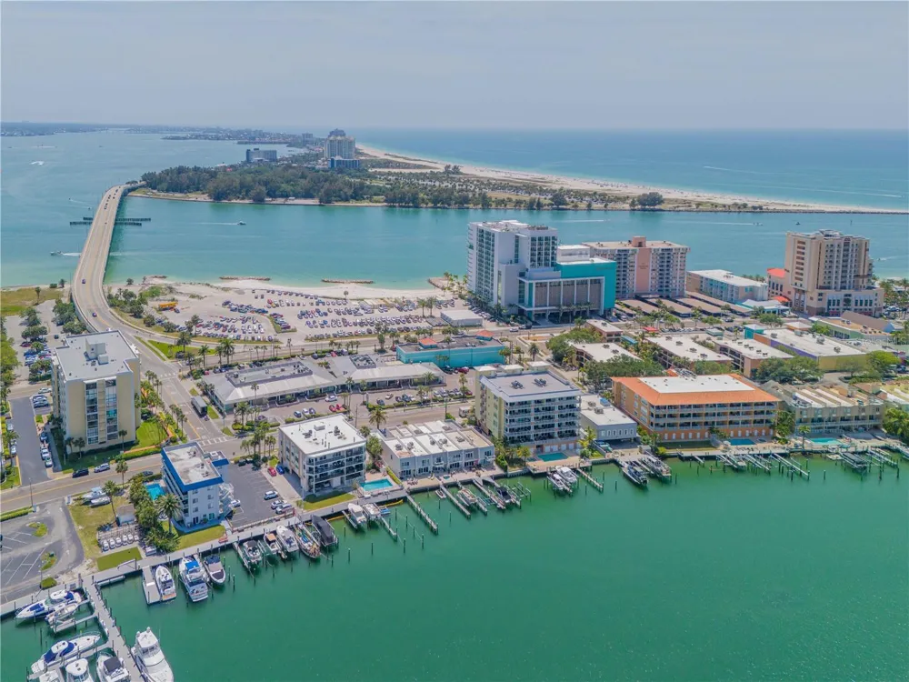 706 BAYWAY BOULEVARD #501 Clearwater, FL 33767