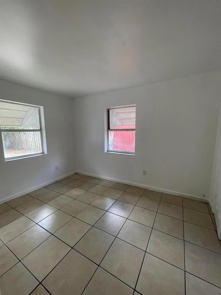 918 C STREET 