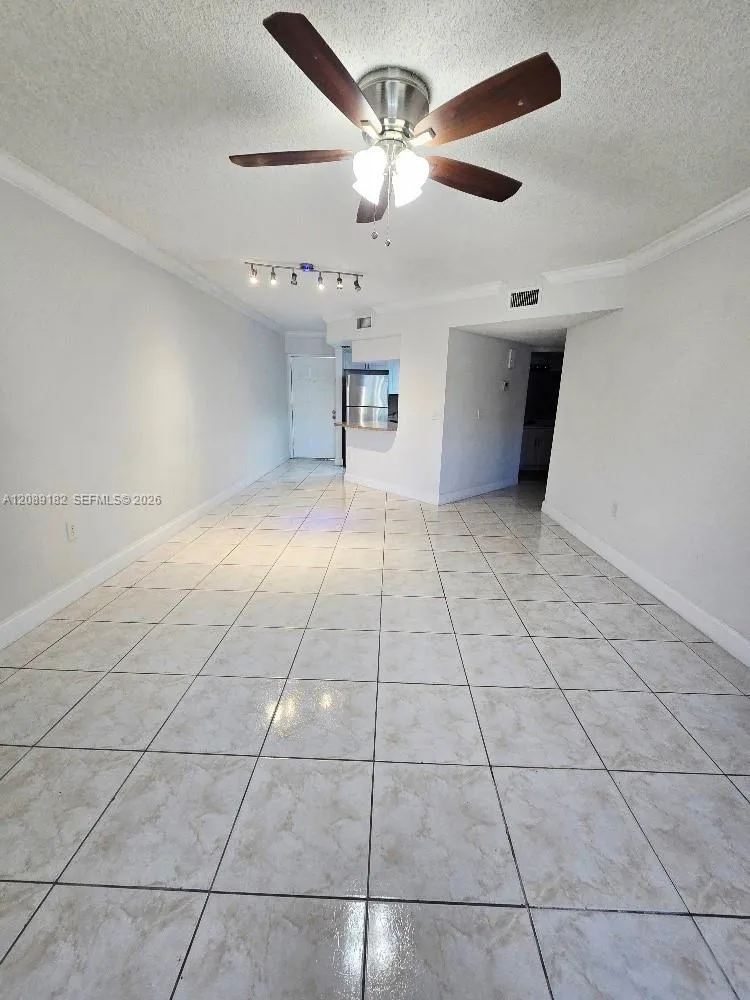 8343 Lake Dr #107 Doral, FL 33166