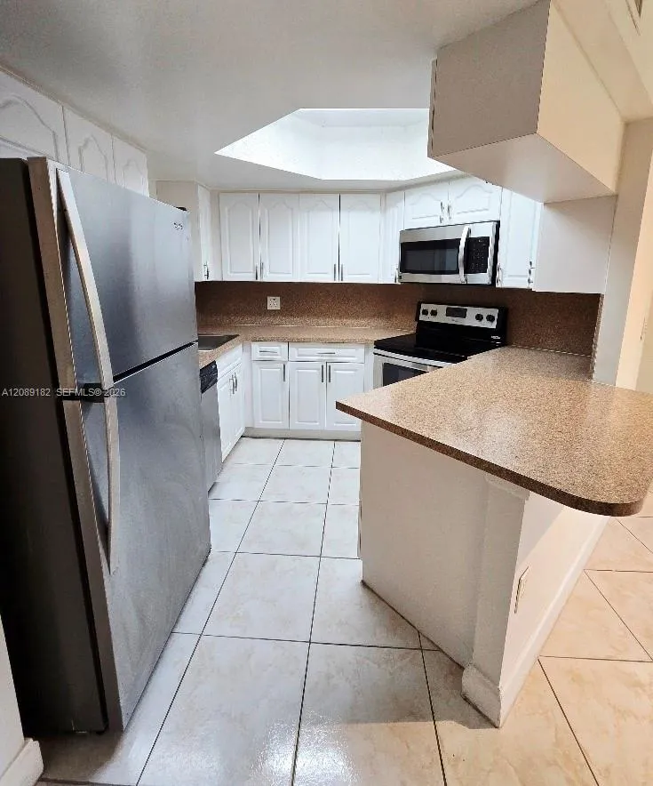 8343 Lake Dr #107 Doral, FL 33166
