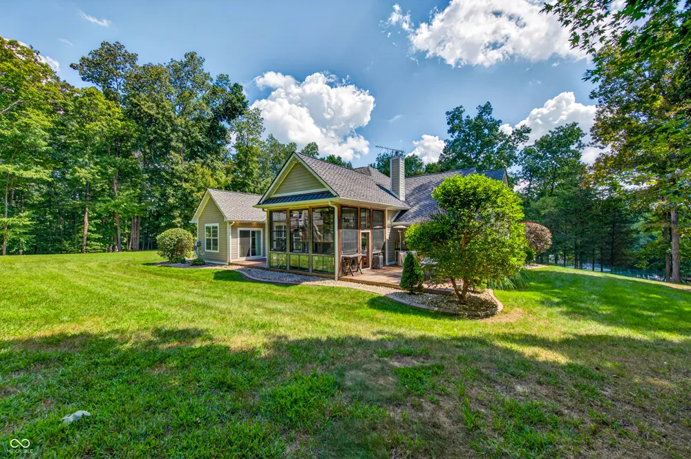 8700 W Georgetown Road Columbus, IN 47201