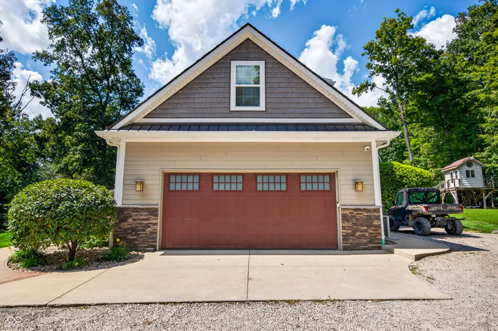8700 W Georgetown Road Columbus, IN 47201