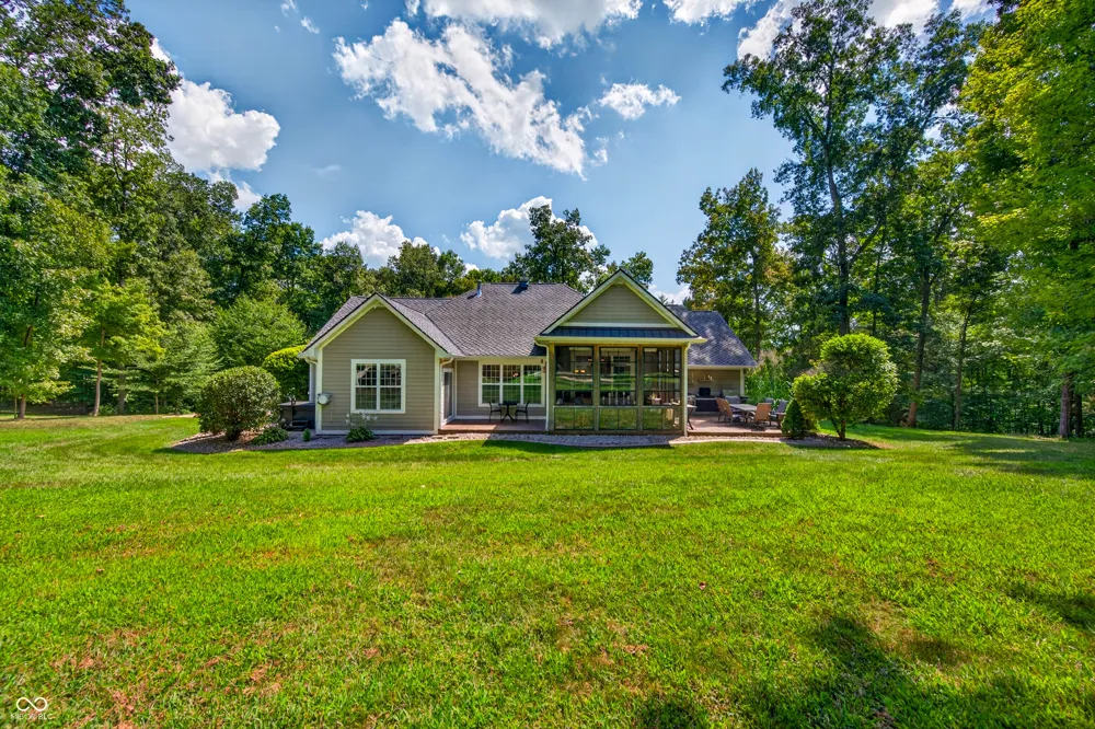 8700 W Georgetown Road Columbus, IN 47201