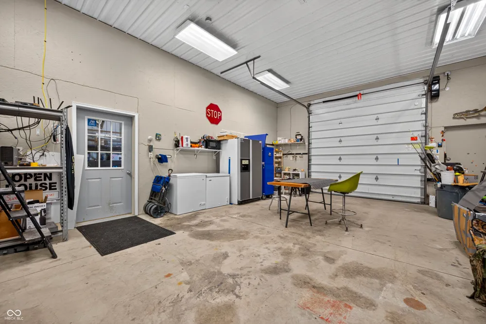 8700 W Georgetown Road Columbus, IN 47201