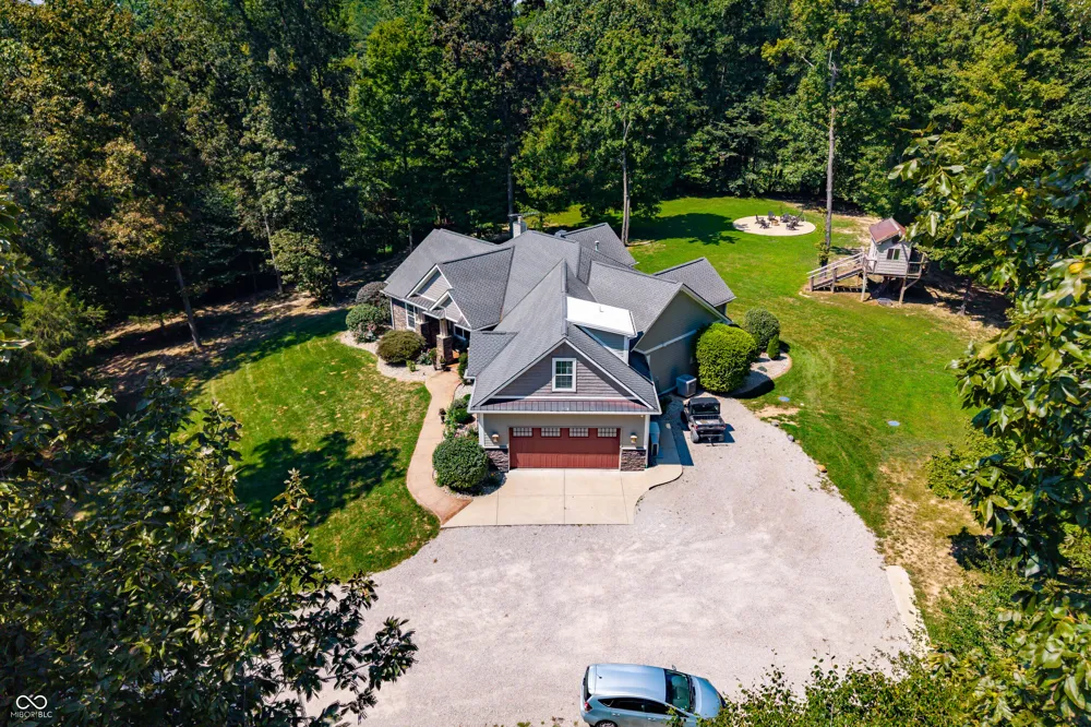 8700 W Georgetown Road Columbus, IN 47201