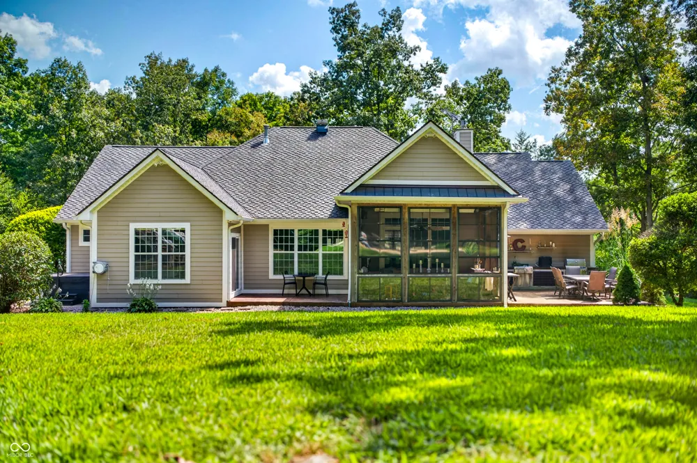 8700 W Georgetown Road Columbus, IN 47201