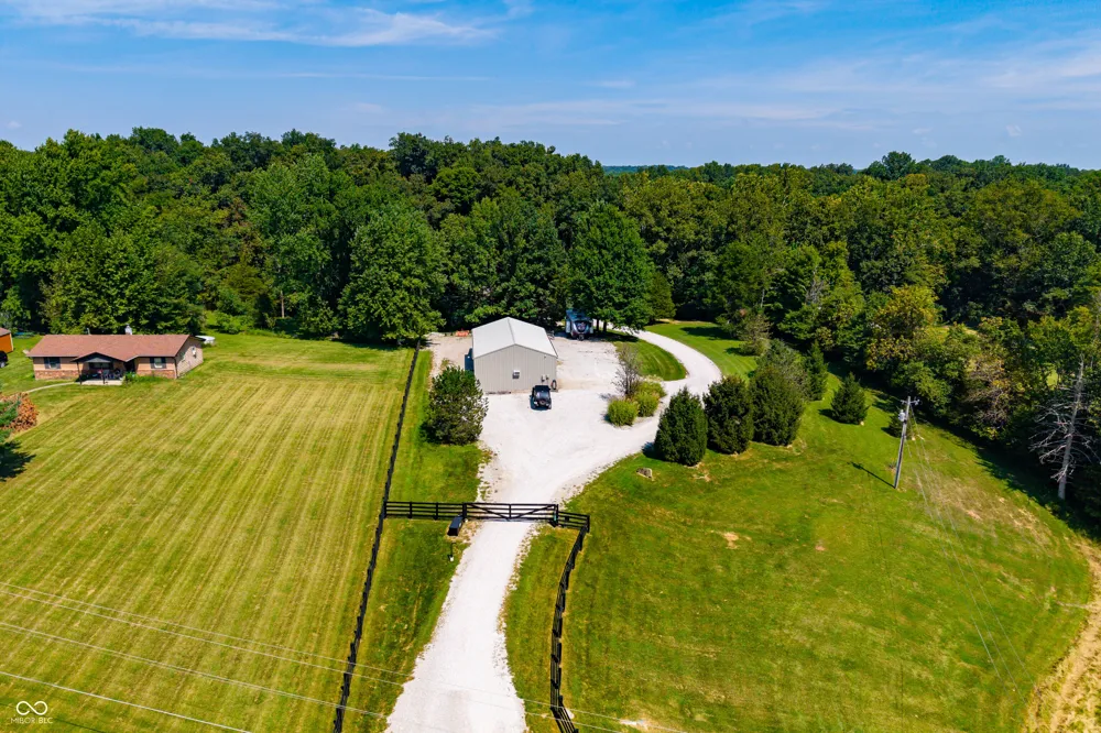 8700 W Georgetown Road Columbus, IN 47201