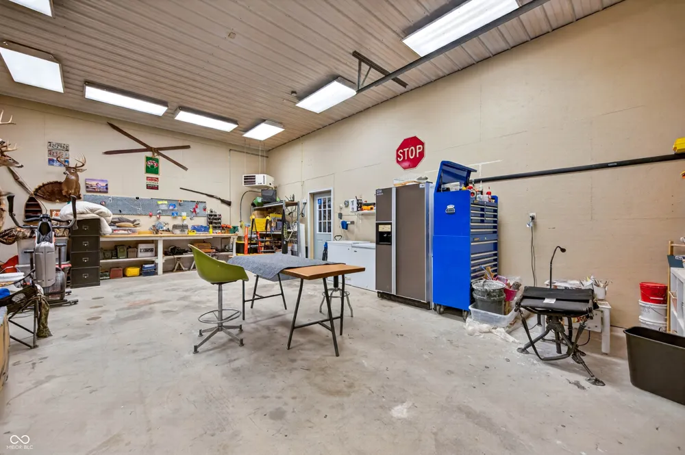 8700 W Georgetown Road Columbus, IN 47201