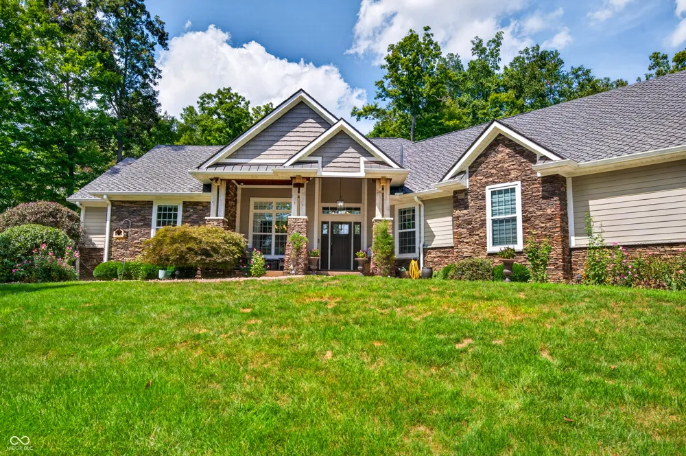 8700 W Georgetown Road Columbus, IN 47201