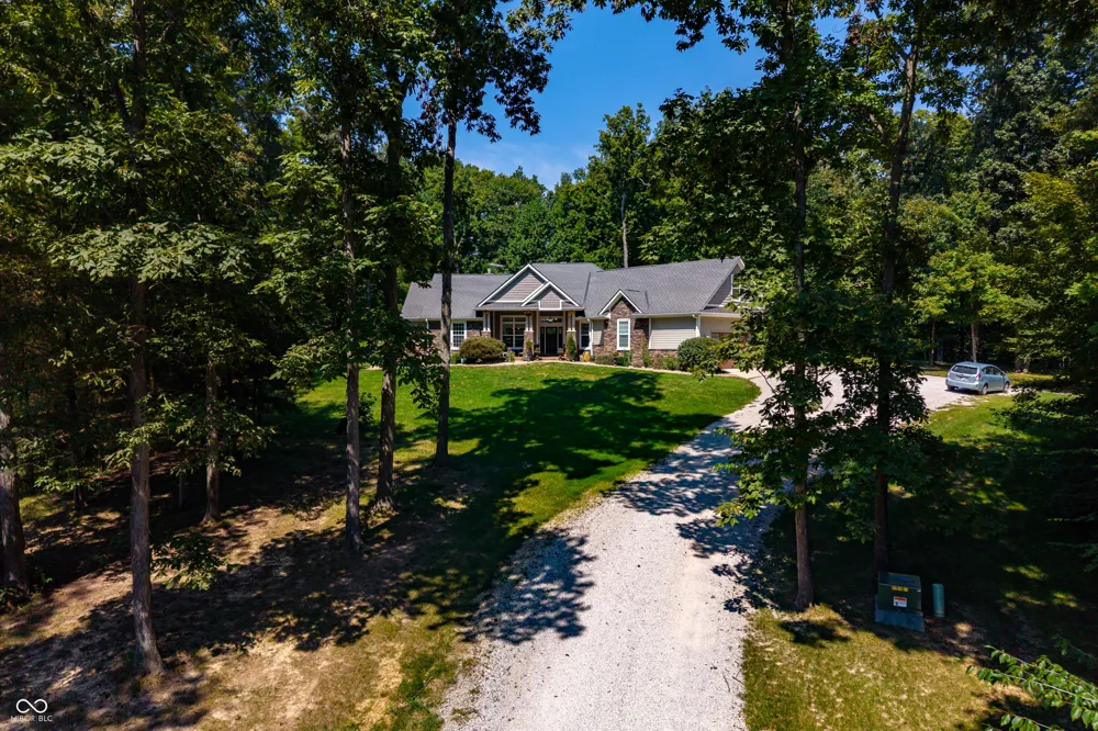 8700 W Georgetown Road Columbus, IN 47201