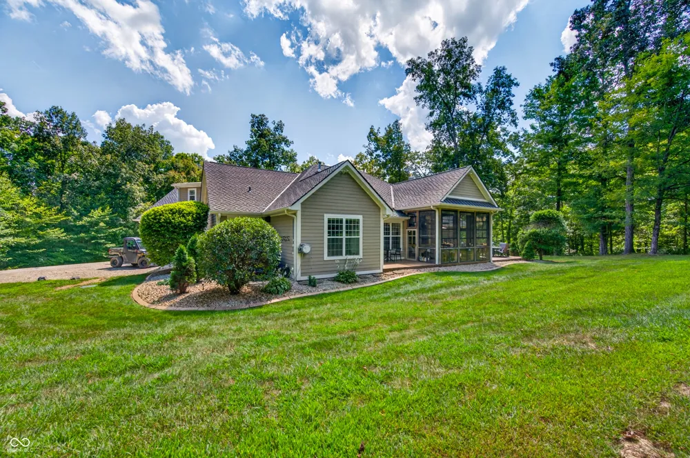 8700 W Georgetown Road Columbus, IN 47201
