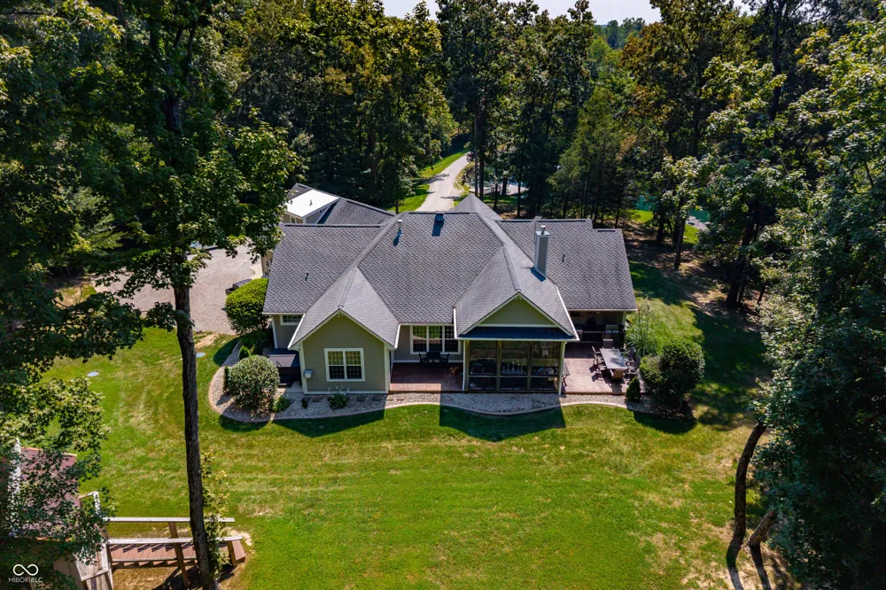8700 W Georgetown Road Columbus, IN 47201